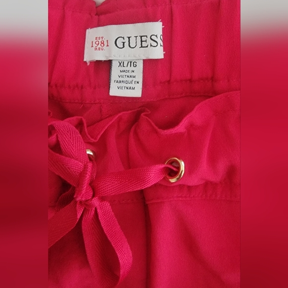 Guess shorts - Picture 3 of 3